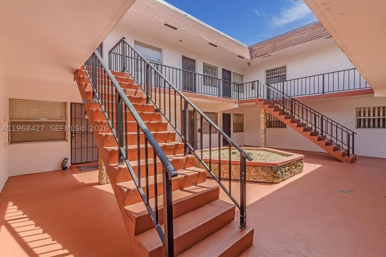 344 Sw 1st St #6 - Photo 4 of 11