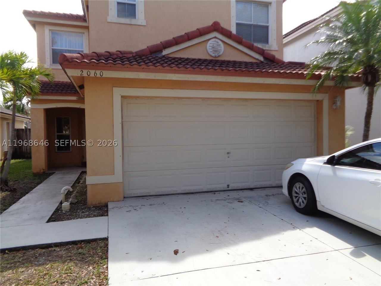 2060 Se 14th St - Photo 2 of 21
