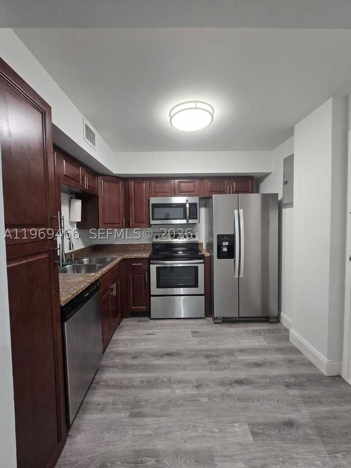 6500 Cypress Rd #301