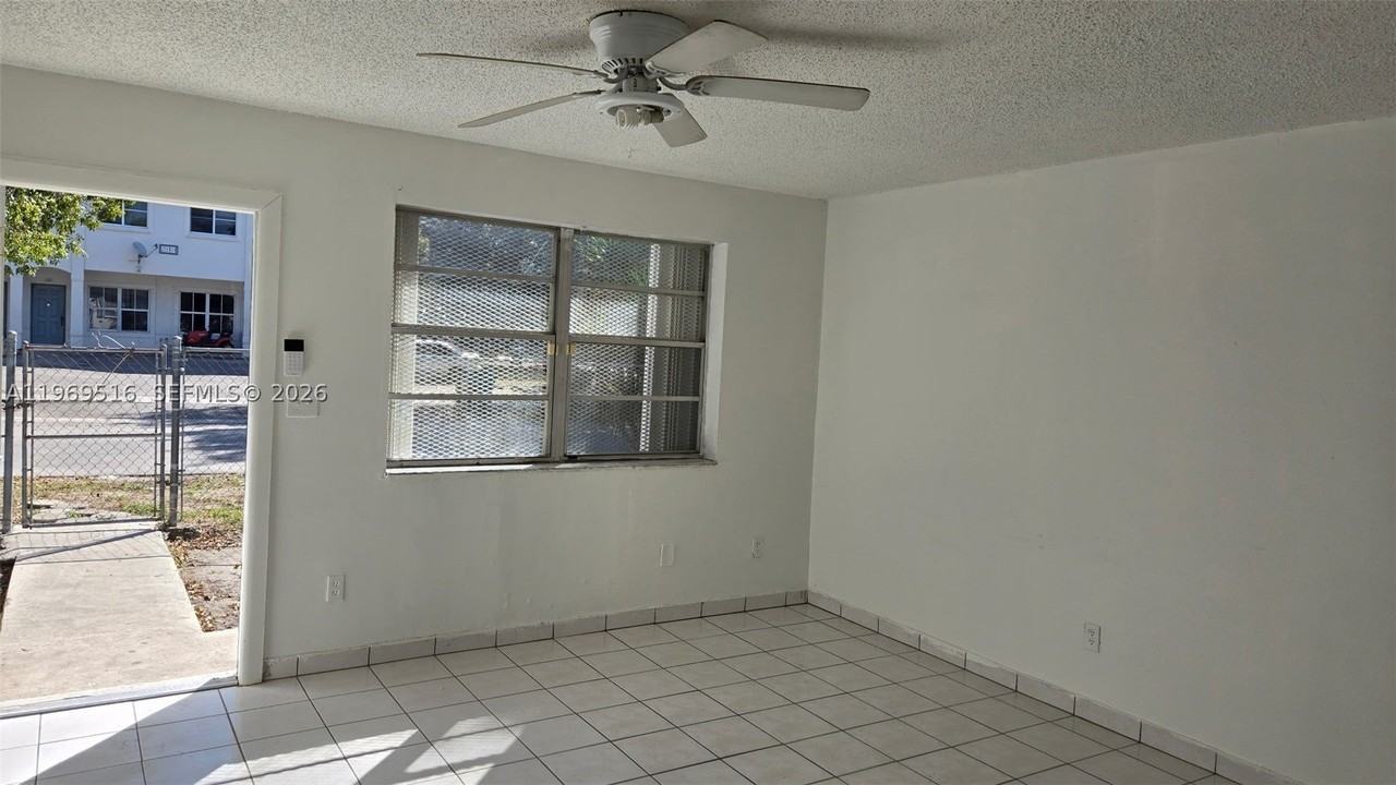 28152 Sw 153rd Ave #28152 - Photo 4 of 12