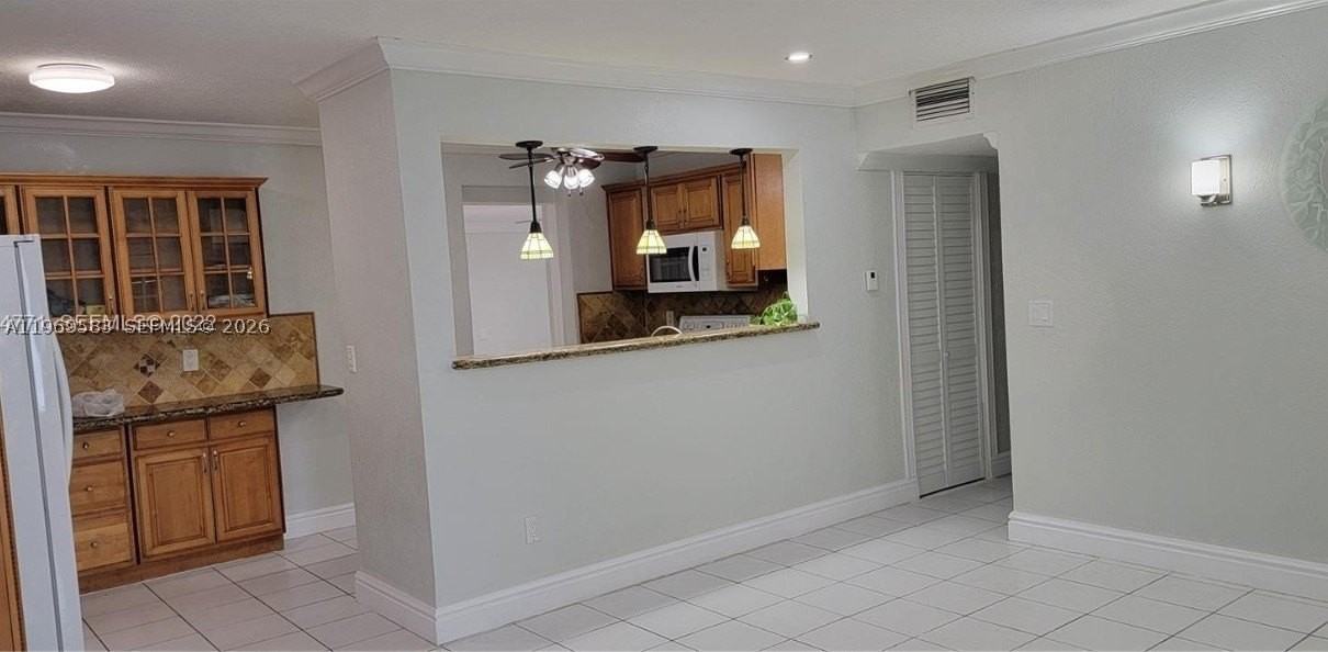 10835 Sw 41st Ter - Photo 4 of 28