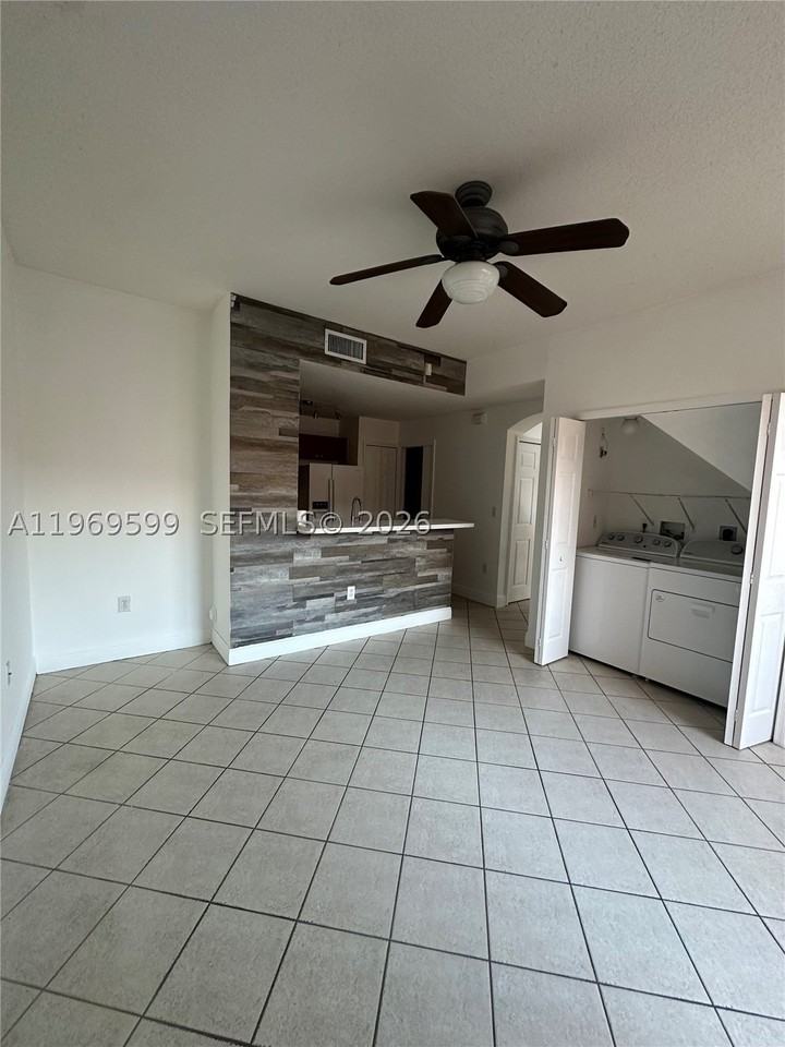 11438 Nw 62nd Ter #226 - Photo 6 of 7