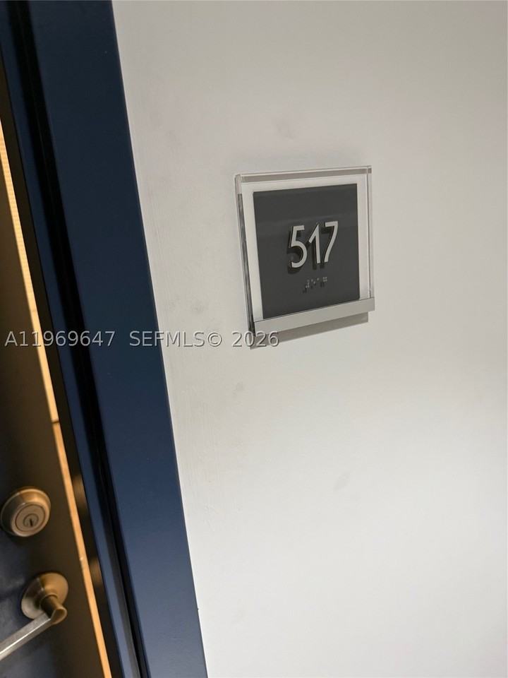 437 Sw 4th Ave #517