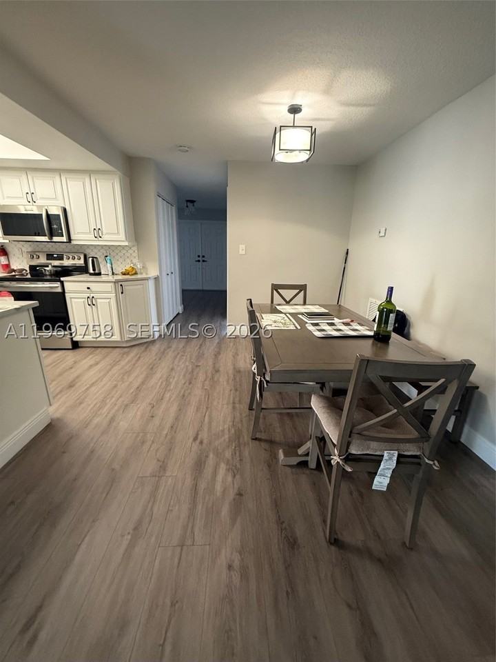 10403 Nw 80th Ct #10403 - Photo 2 of 5