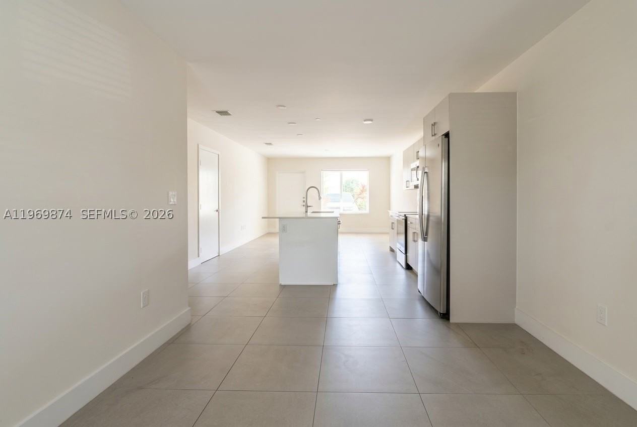 2535 Ne 193rd St #3104 - Photo 5 of 30