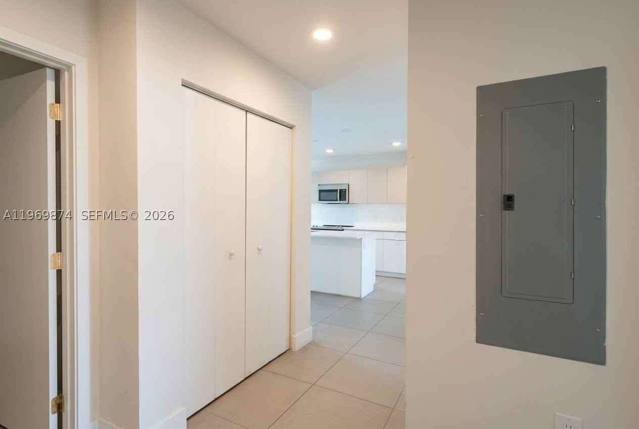 2535 Ne 193rd St #3104 - Photo 7 of 30