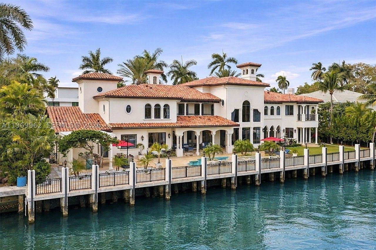 628 Coral Way