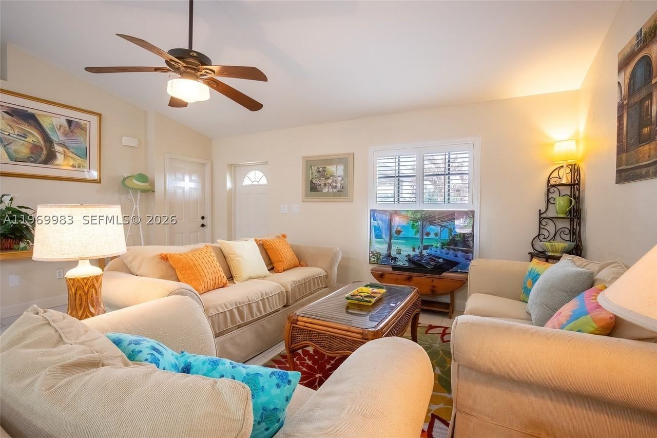 36 Quail Roost Rd - Photo 3 of 50