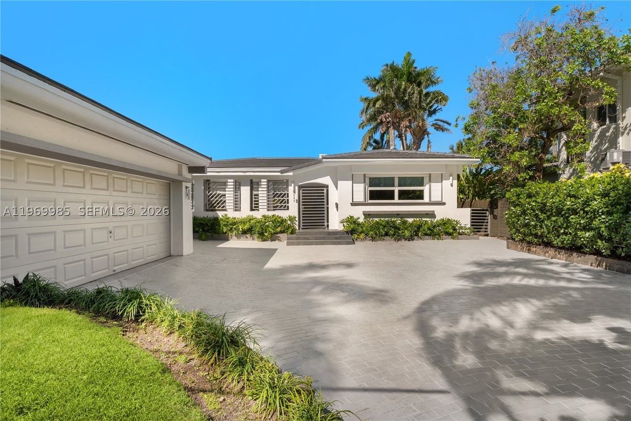 1025 Belle Meade Island Dr
