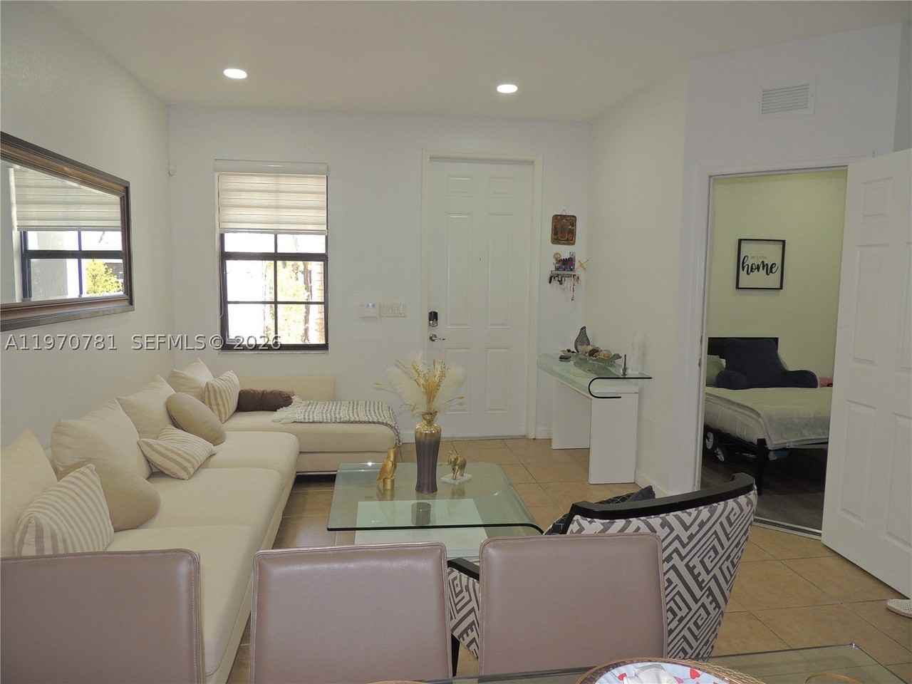 11301 Nw 88th Ter - Photo 3 of 26