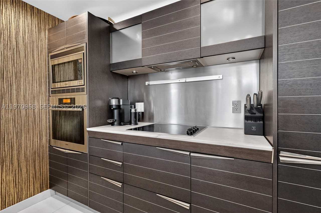 200 Biscayne Boulevard Way #1108 - Photo 6 of 38