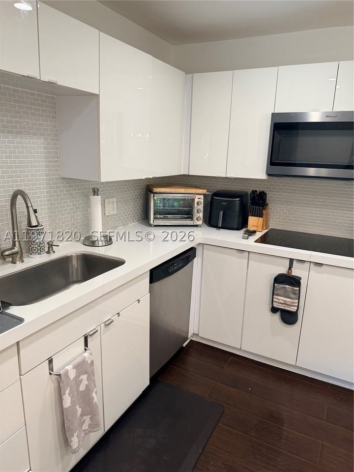 2857 N Palm Aire Dr #2857 - Photo 5 of 16