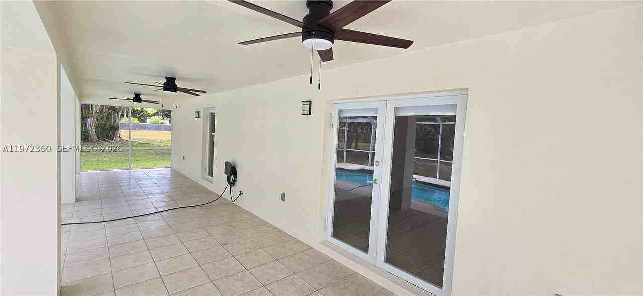 6500 Sw 82nd Ave - Photo 5 of 50