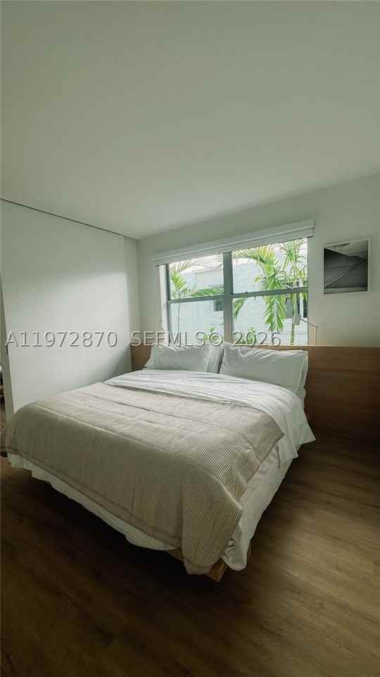 128 Ne 46th St #3 - Photo 7 of 17