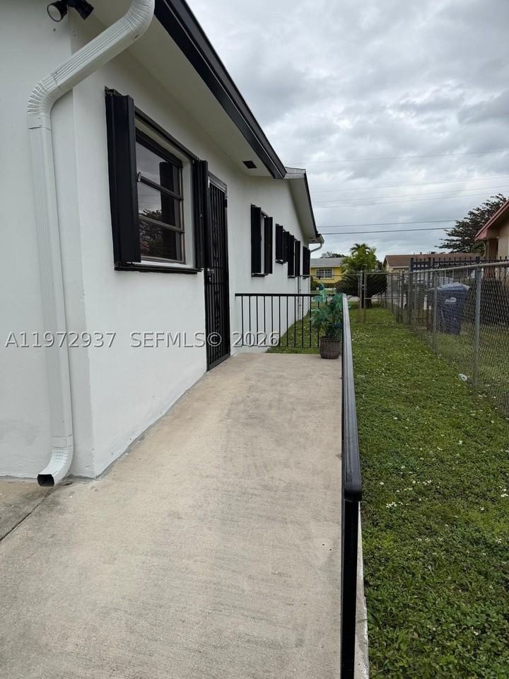 1350 Nw 96th St #2