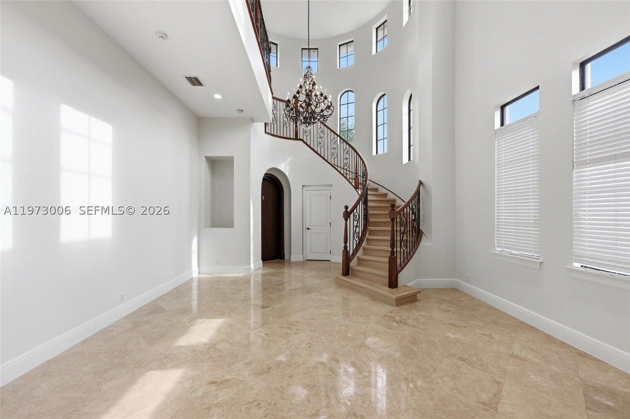 9564 Exbury Ct - Photo 6 of 50