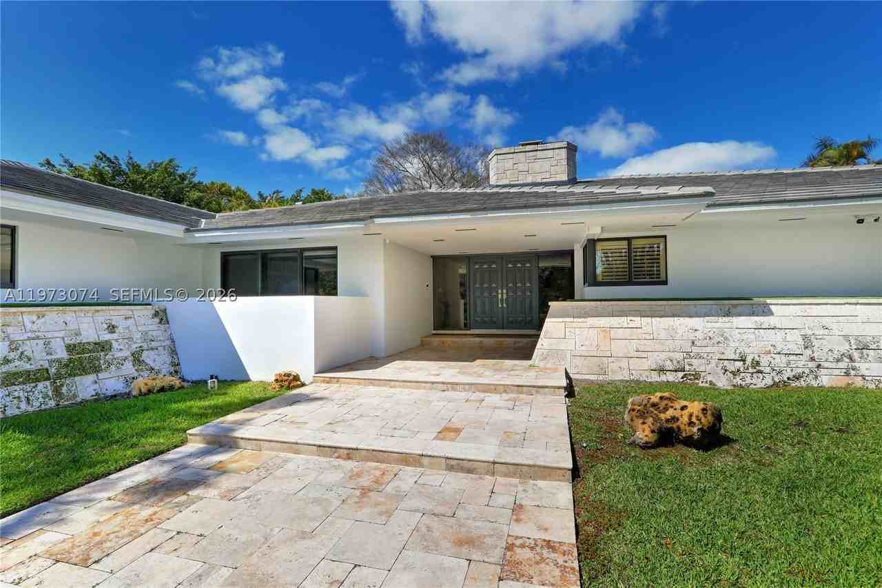 7322 Vistalmar St - Photo 4 of 35