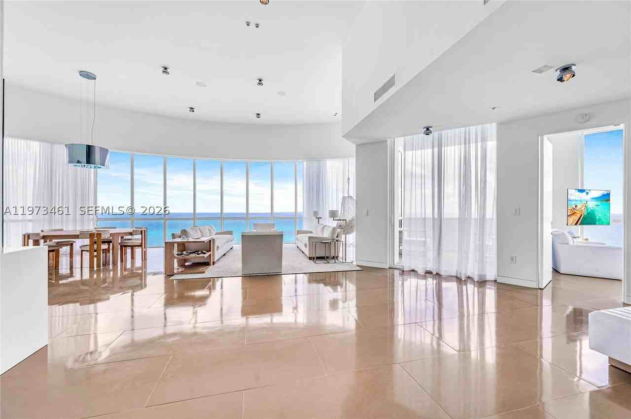 18101 Collins Ave #5509 - Photo 4 of 44