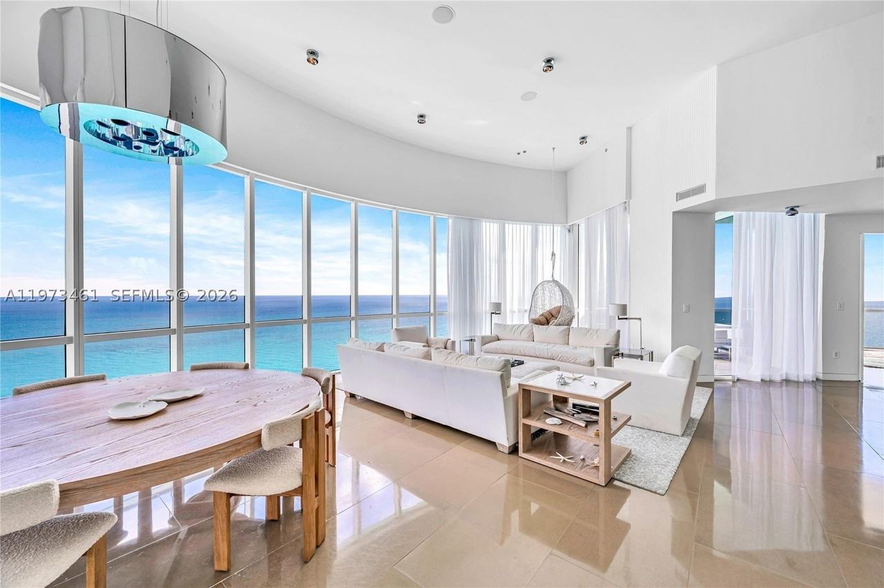 18101 Collins Ave #5509 - Photo 6 of 44