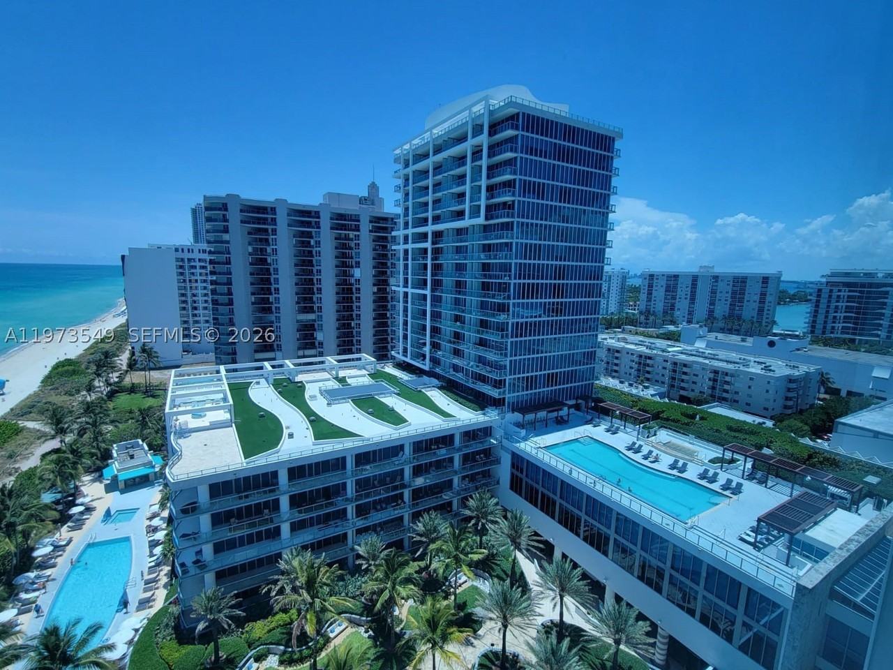 6801 Collins Ave - Photo 7 of 33