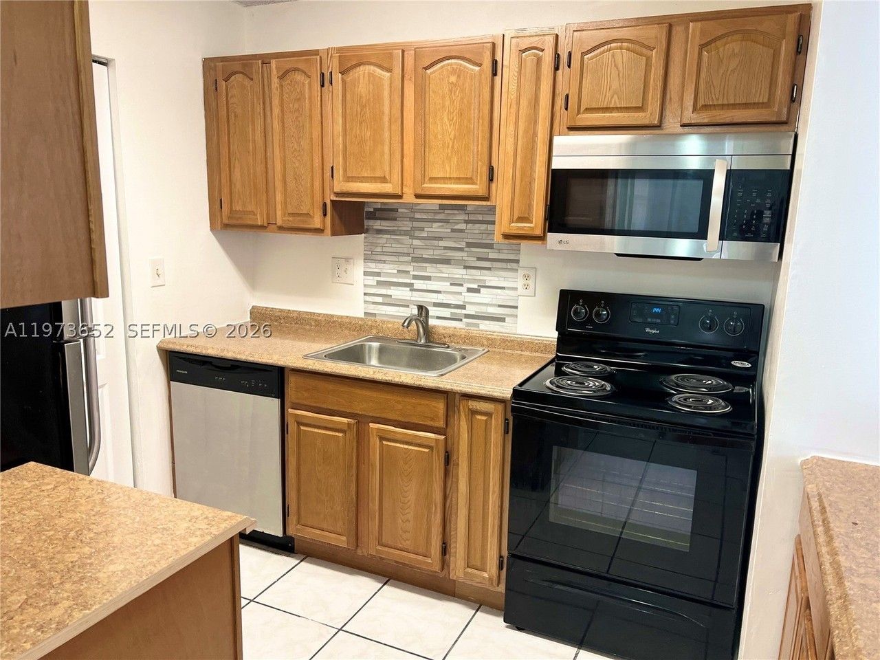 20761 Ne 4th Pl #104 - Photo 2 of 11
