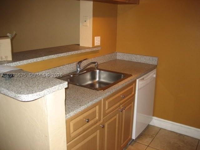 10832 N Kendall Dr #U6 - Photo 2 of 14