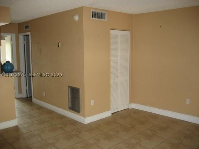 10832 N Kendall Dr #U6 - Photo 4 of 14