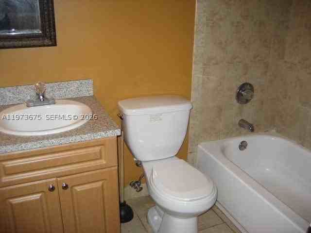 10832 N Kendall Dr #U6 - Photo 6 of 14