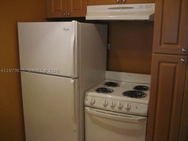 10832 N Kendall Dr #U6 - Photo 7 of 14