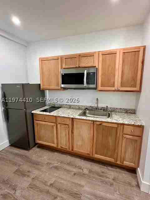 5180 Nw 14th Ave #B - Photo 5 of 15