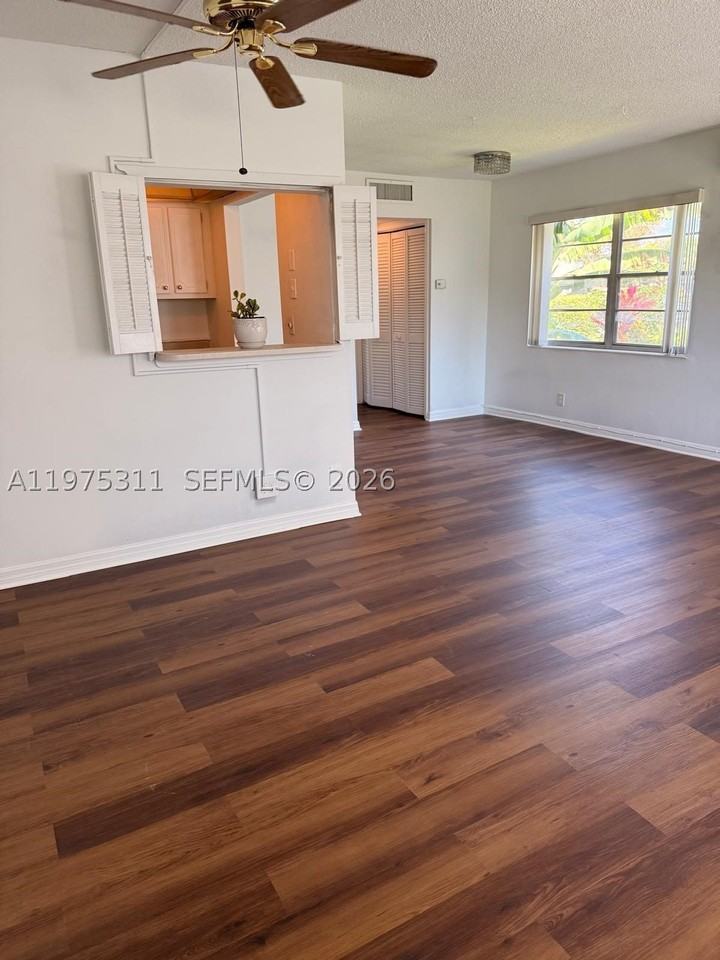 104 Easthampton E #1 - Photo 5 of 20