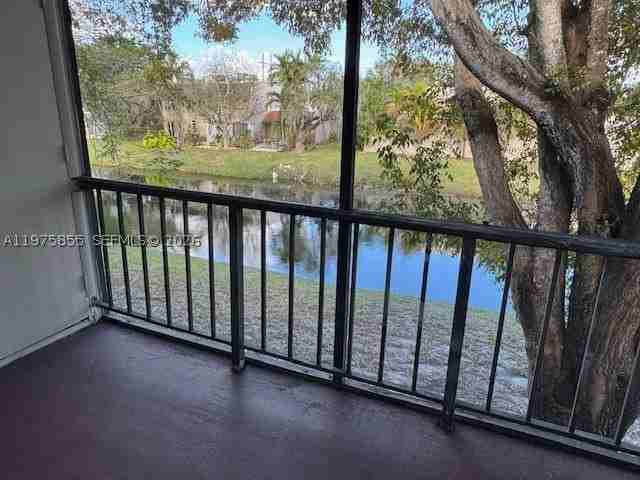 10353 N Kendall Dr #BB6 - Photo 7 of 14