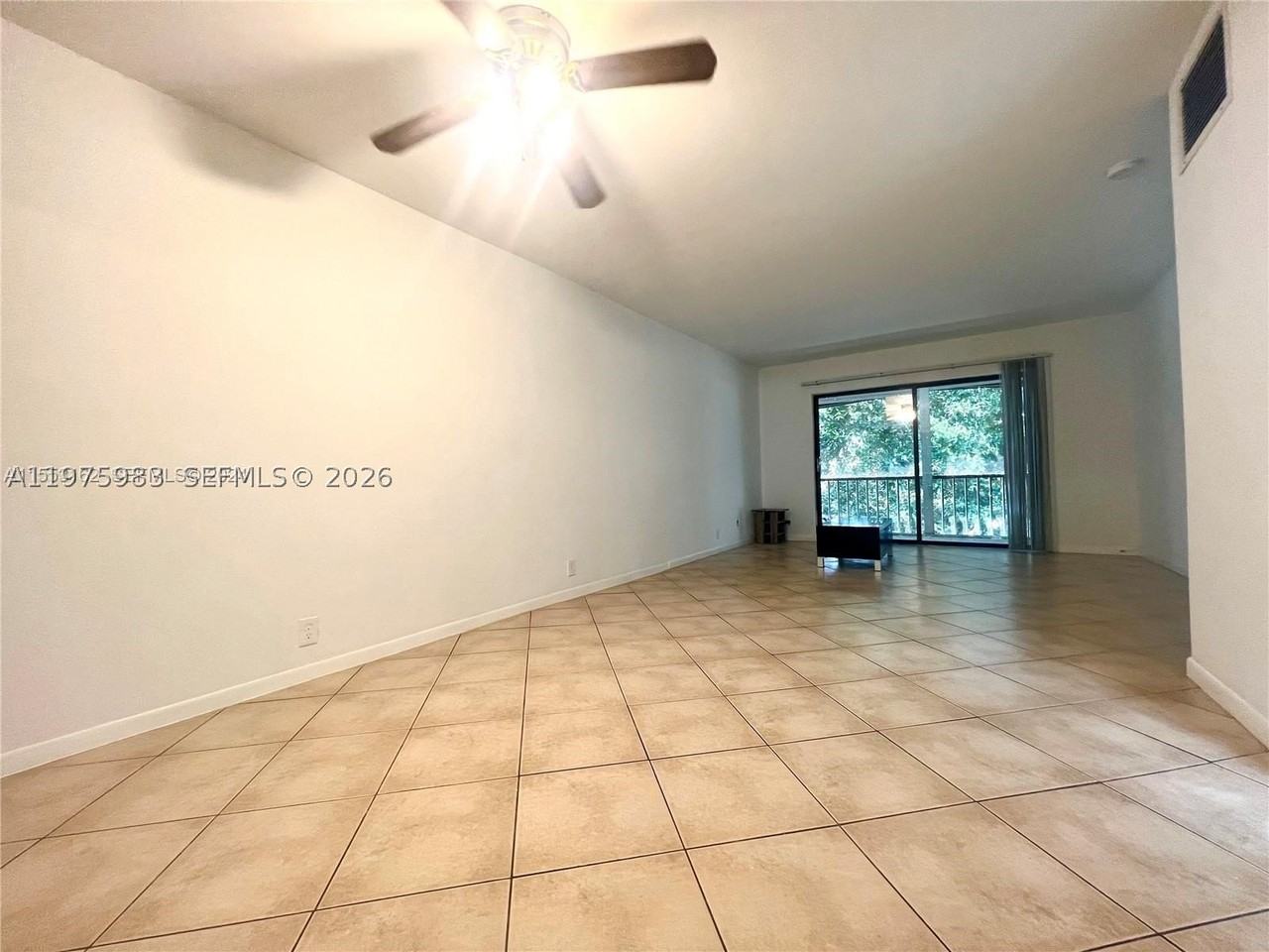 3115 Oakland Shores Dr #E208 - Photo 3 of 10