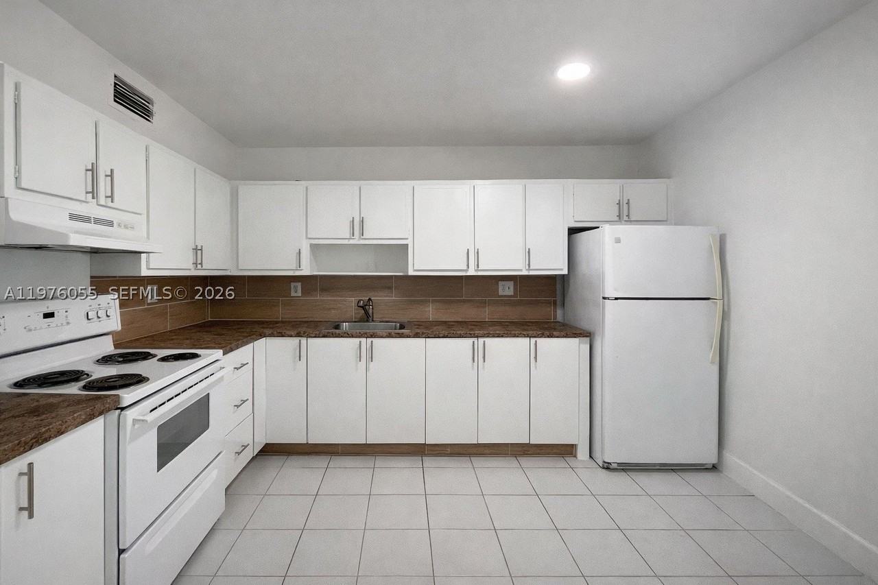 19255 Ne 2nd Ave #2224 - Photo 3 of 13
