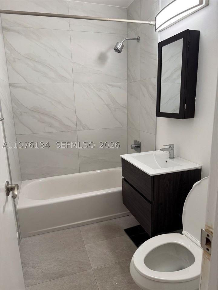 1428 Ortega Ave - Photo 7 of 11