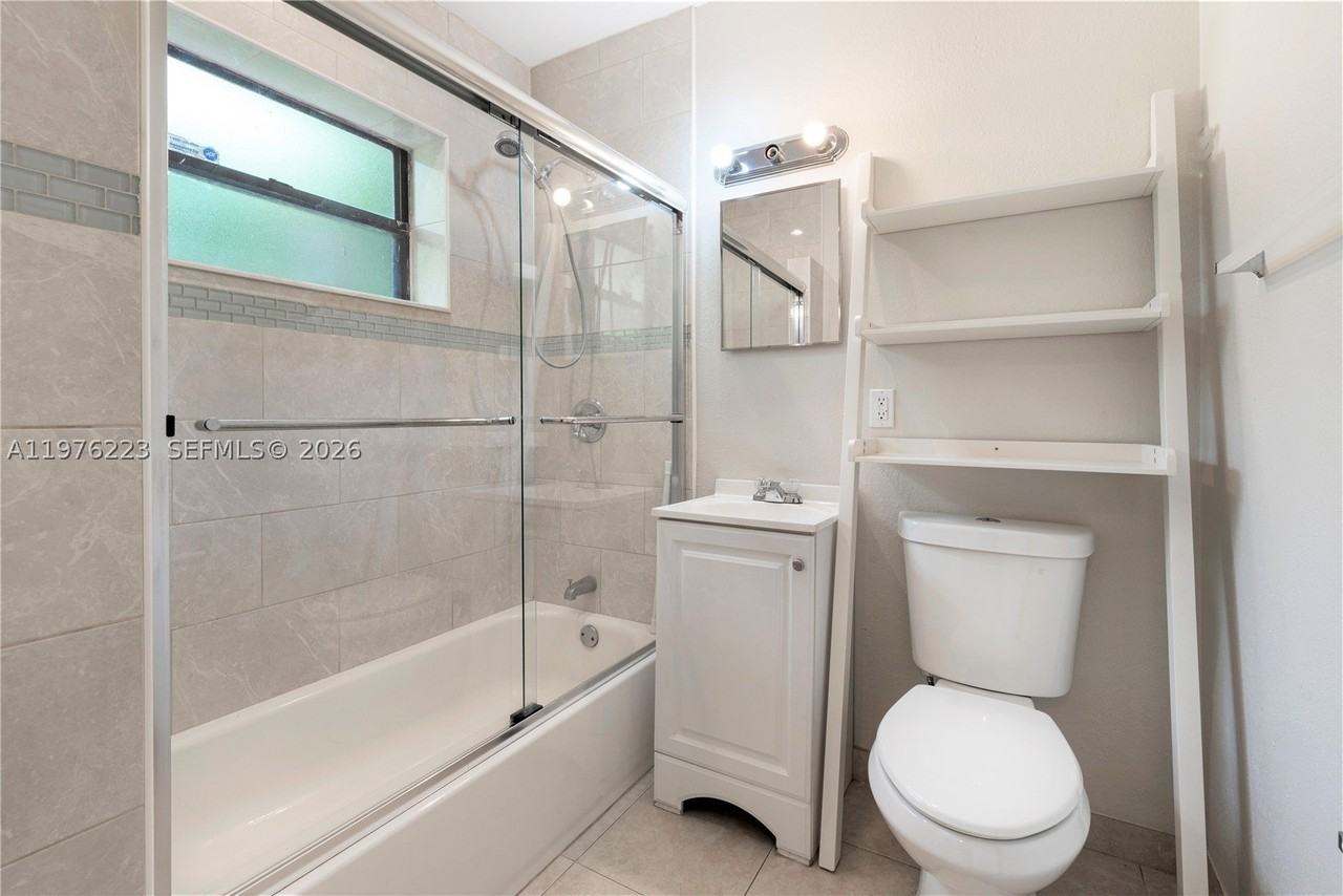 214 Salamanca Ave #3 - Photo 2 of 10