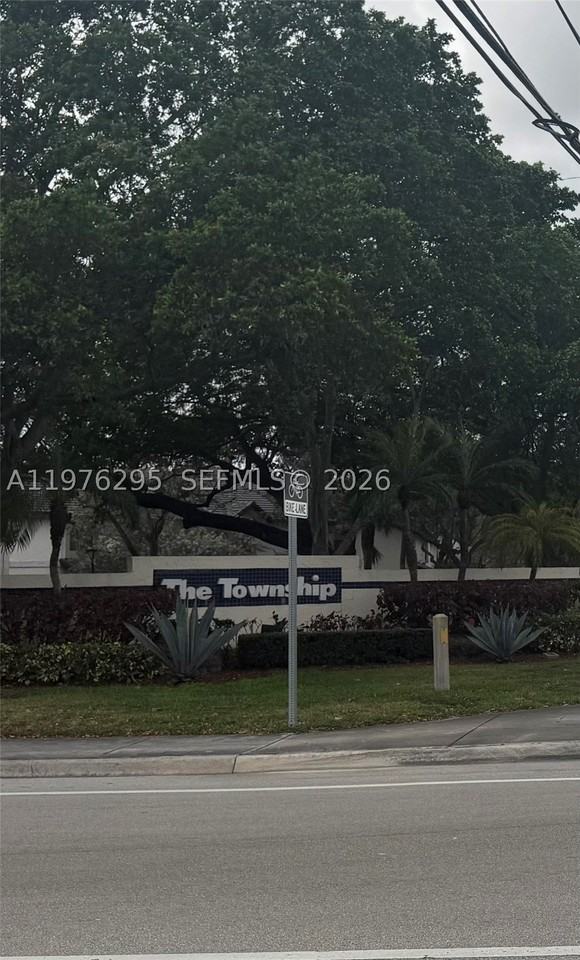 2590 Carambola Cir N #1877