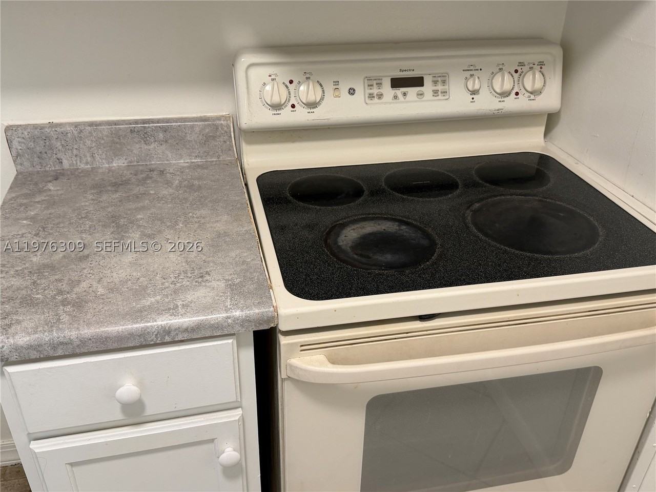 8100 Sunrise Lakes Blvd #108 - Photo 5 of 34