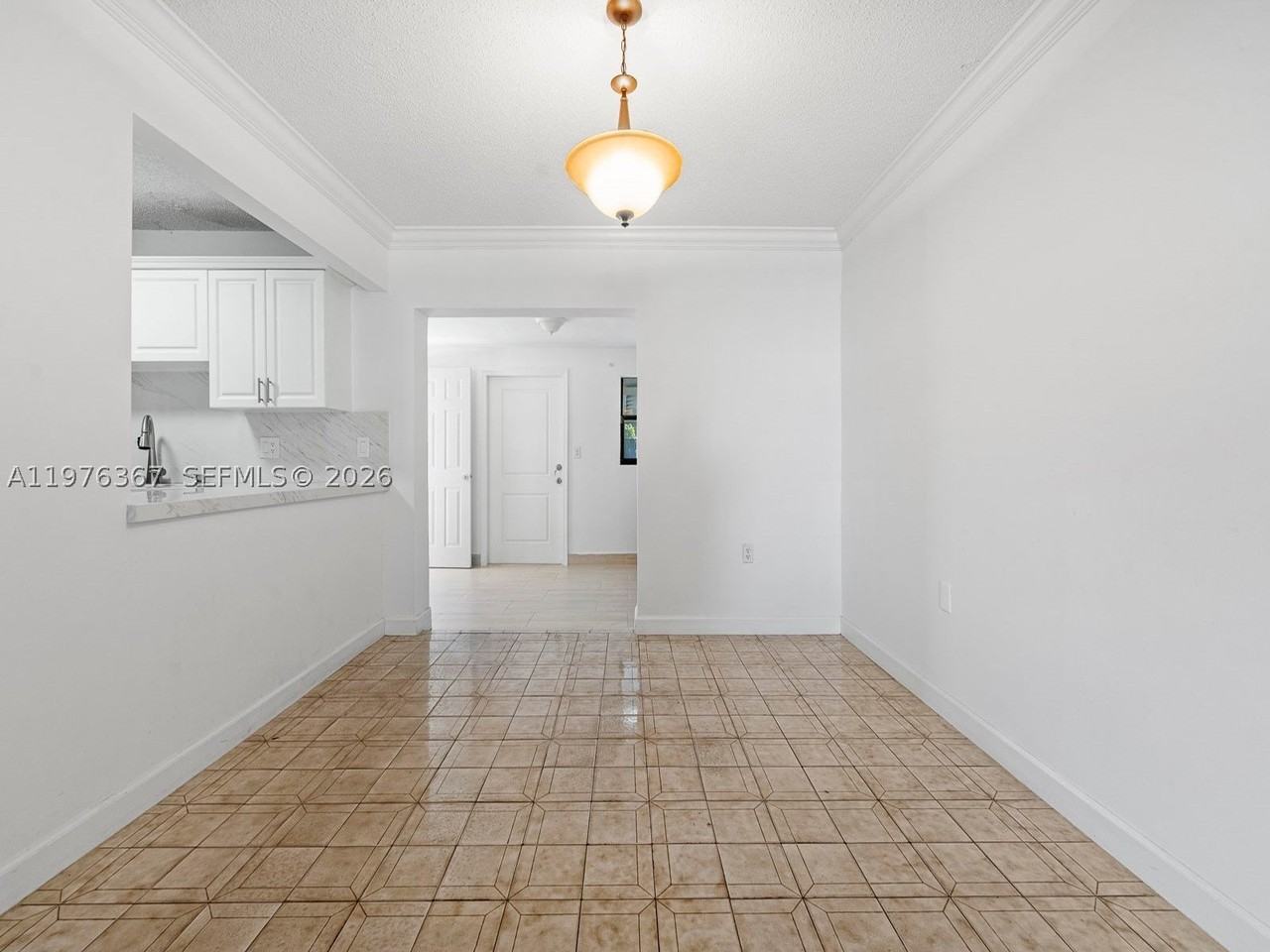 7121 Sw 102nd Ct - Photo 6 of 33