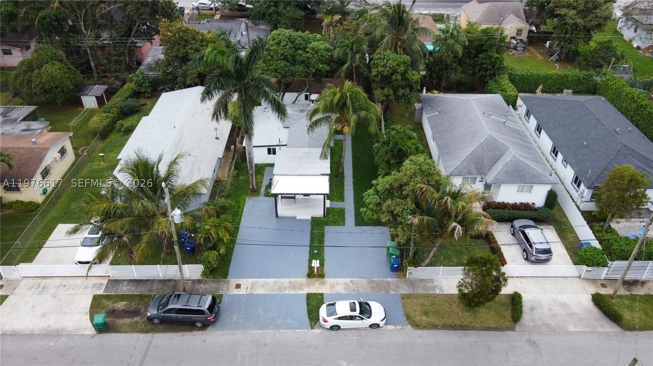 330 Nw 82nd Ter #A - Photo 2 of 33