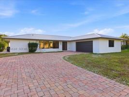 featured image of 103 Tropicana Dr #103