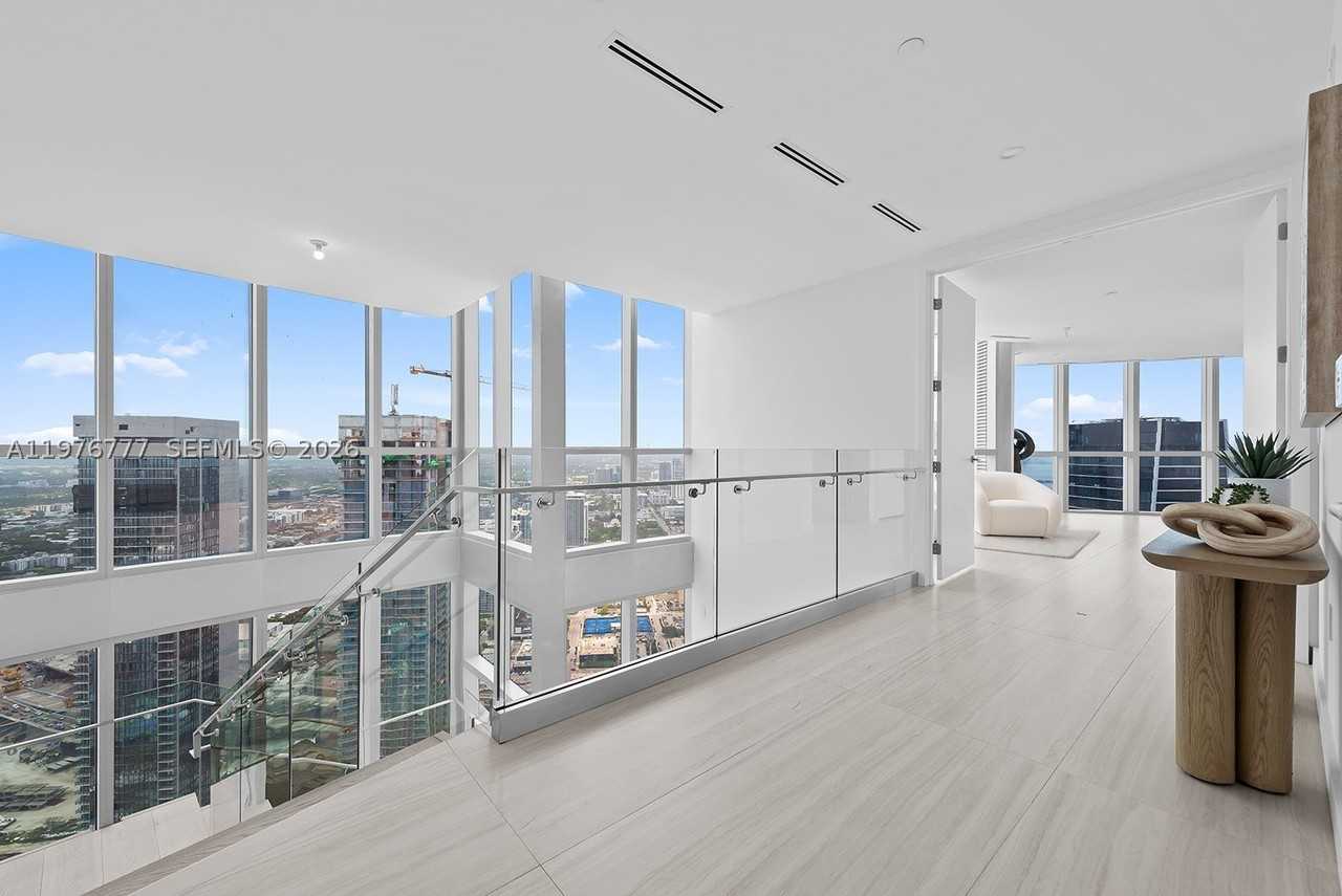 851 Ne 1st Ave - Photo 7 of 50