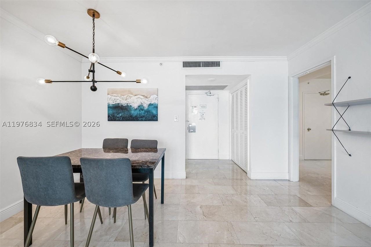 5101 Collins Ave #11L - Photo 7 of 15