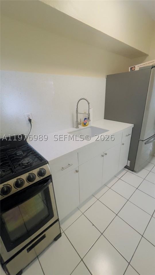 807 86th St #801 - Photo 4 of 10