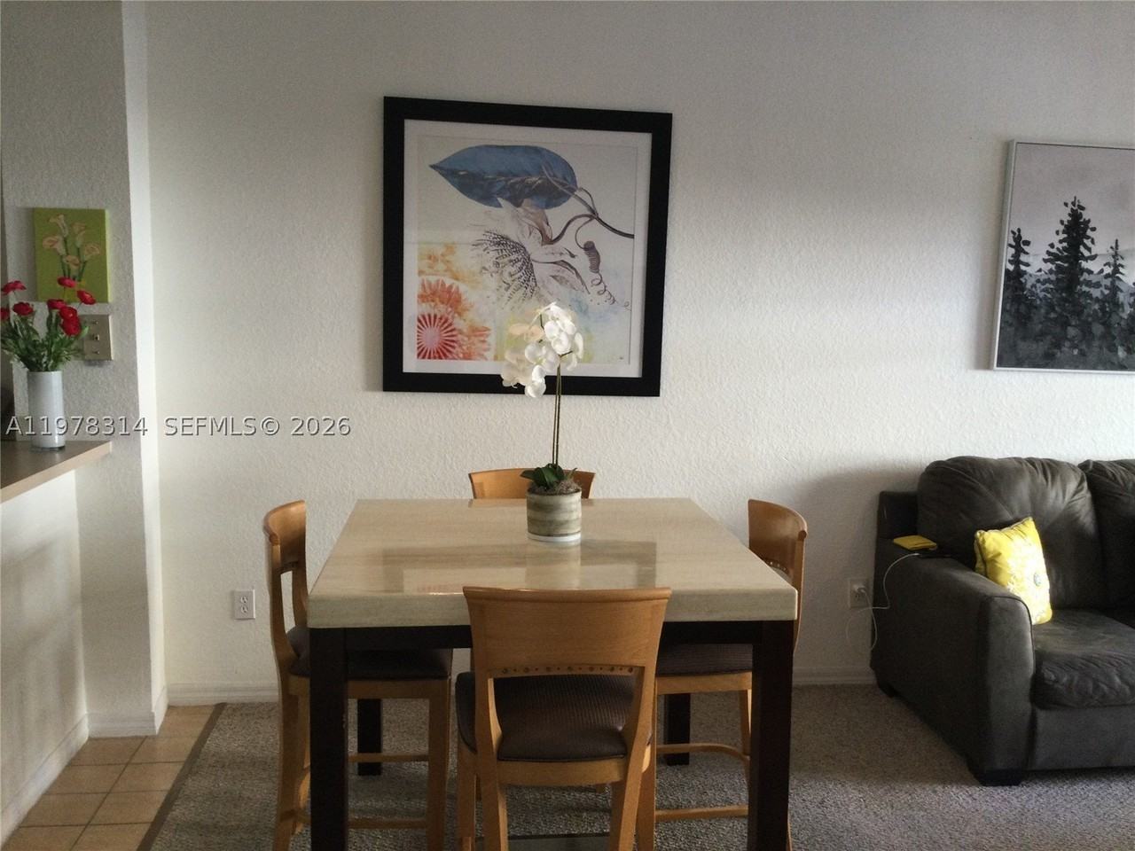 4601 Yellowgold Rd W - Photo 5 of 16