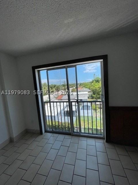 13455 Ne 10th Ave #405 - Photo 4 of 28