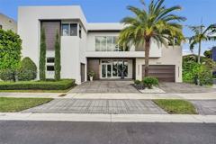 10223 Nw 75th Ter - Photo 1 of 1