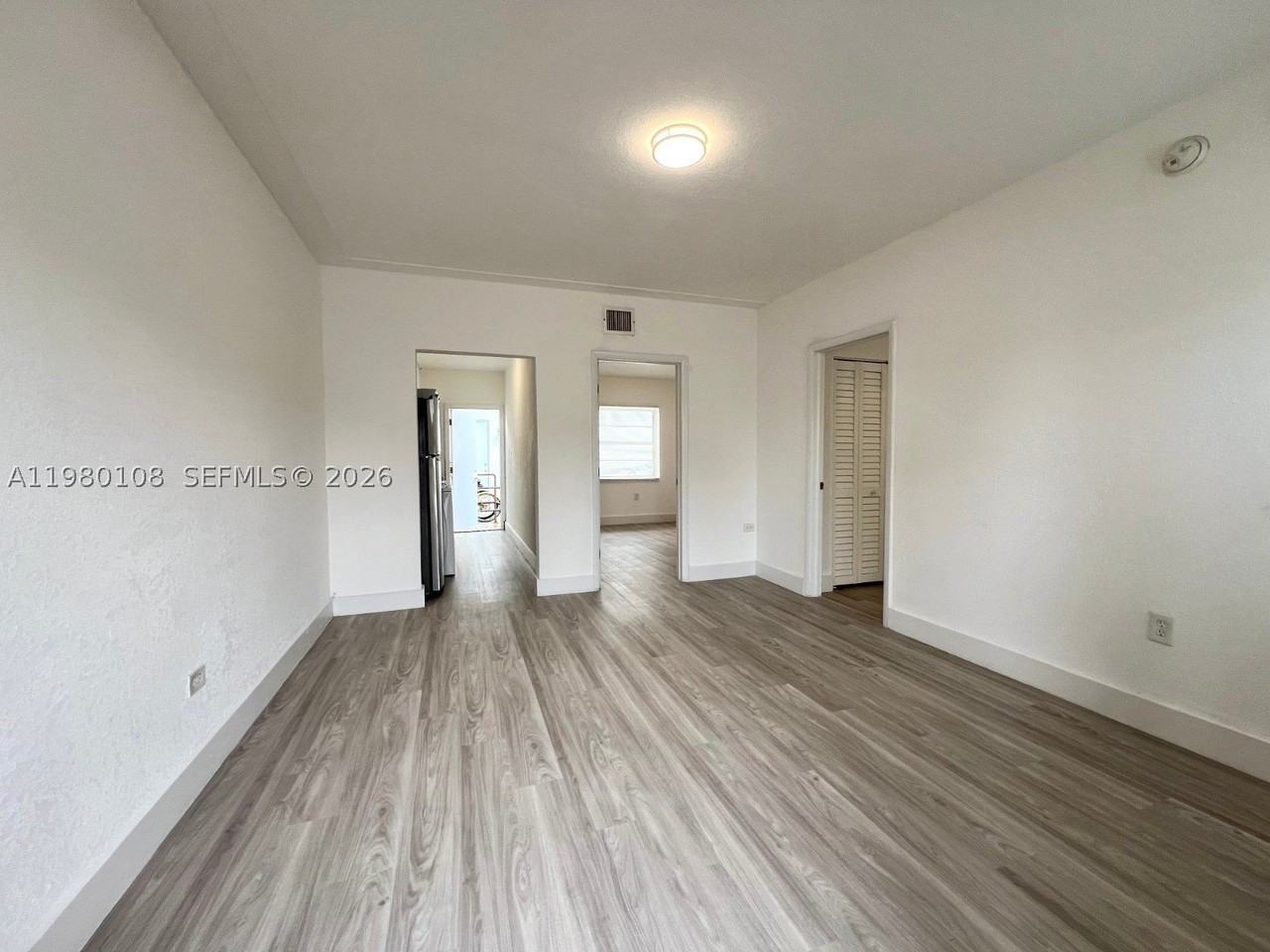1900 Calais Dr #1904 - Photo 2 of 9