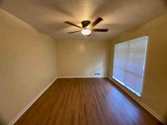 6425 Westbury Rd #1 - Photo 4 of 10