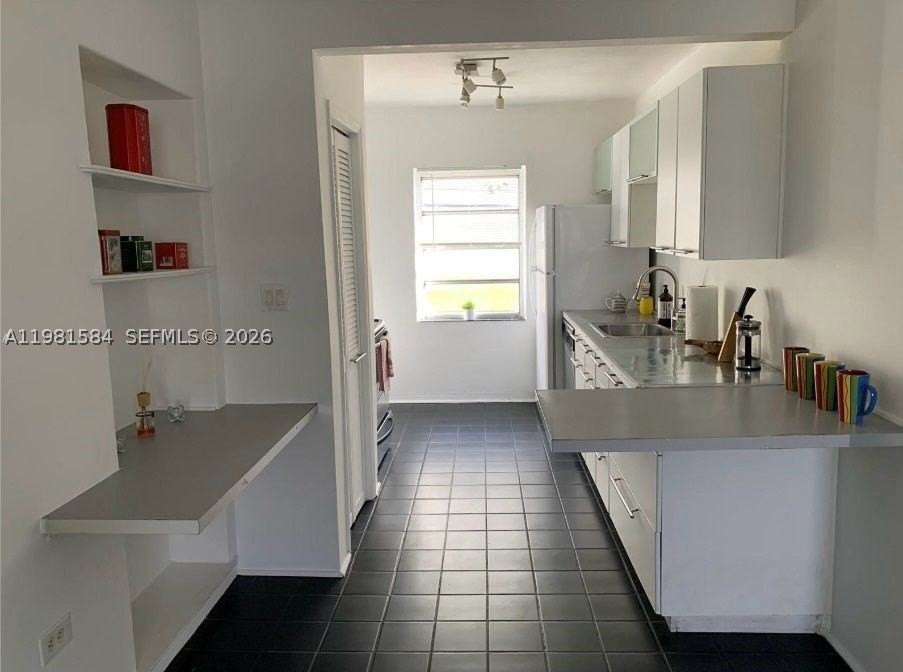 424 Ne 82nd St #4C - Photo 7 of 25
